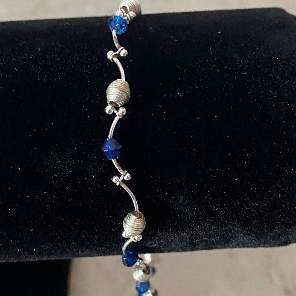 Ankle bracket with beads